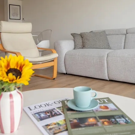 Met 3 Slaapkamers, Terras En Prachtig Uitzicht