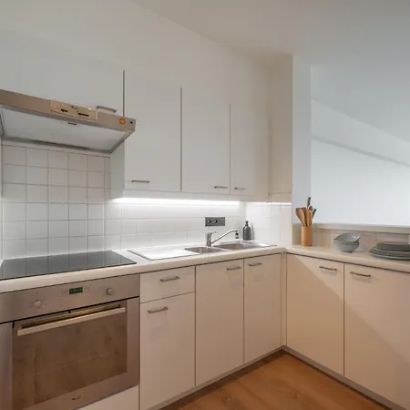アパート Met 3 Slaapkamers, Terras En Prachtig Uitzicht